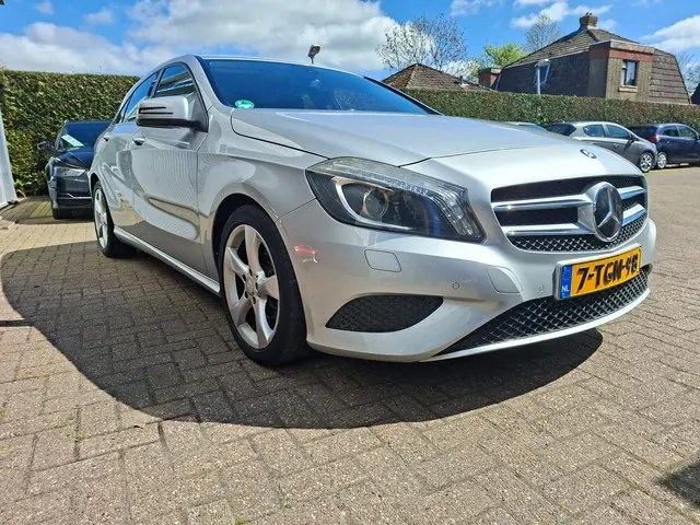 Mercedes-Benz A-Klasse 180 1e Eigenaar Navi 2014 Benzine 6