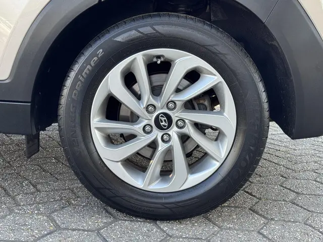 Hyundai Tucson 1.6 GDi i-Motion 2018 Benzine 12
