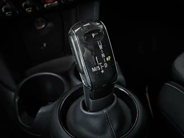 MINI One Mini 1.5 Business Edition 2019 Benzine 38