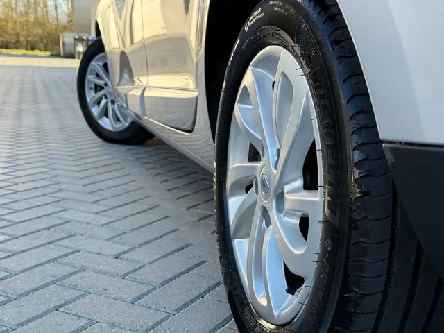 Renault Mégane Estate 1.2 TCe Limited 2016 Benzine 16