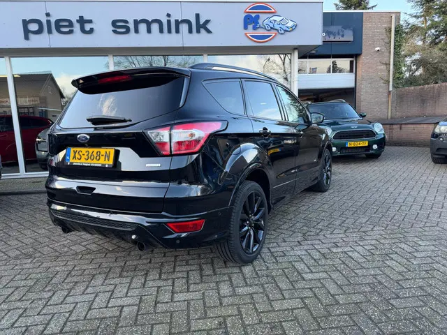 Ford Kuga 1.5 EcoBoost Vignale 2018 Benzine 30