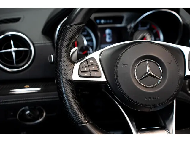 Mercedes-Benz SL AMG 63 2017 Benzine 22