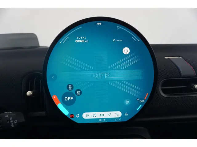 MINI 5-Deurs Cooper C 2025 Benzine 20