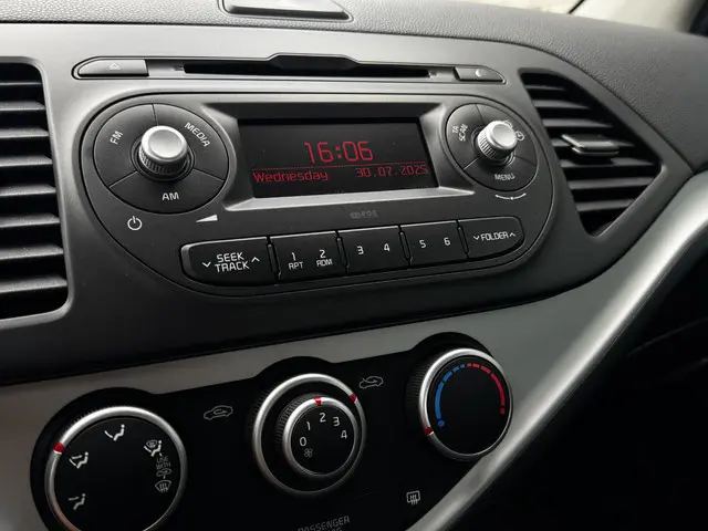 Kia Picanto 1.0 CVVT Summer Edition 2016 Benzine 8