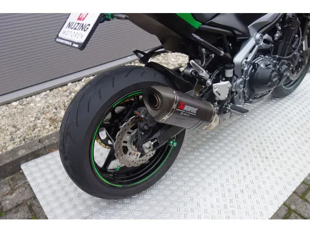 Kawasaki Z900 PERFORMANCE 2018 Benzine 11