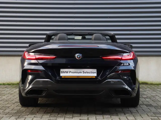 BMW 8 Serie Cabrio 840i 2023 Benzine 6