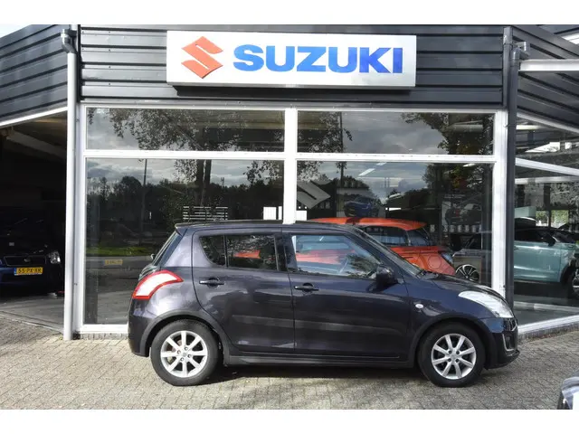 Suzuki Swift 1.2 Dynamic Automaat 2014 Benzine 16
