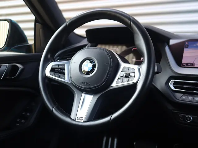 BMW 2 Serie Gran Coupé 218i 2020 Benzine 35