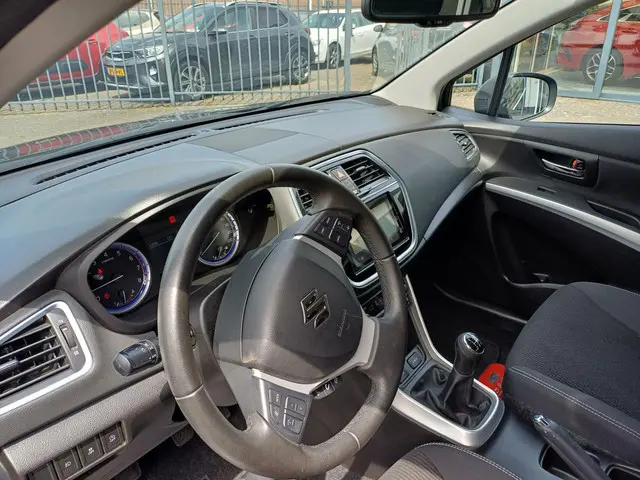 Suzuki S-Cross 1.0 Boosterjet Stijl 2019 Benzine 15