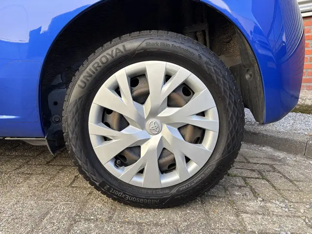 Toyota Yaris 1.5 VVT-i Aspiration 2017 Benzine 17