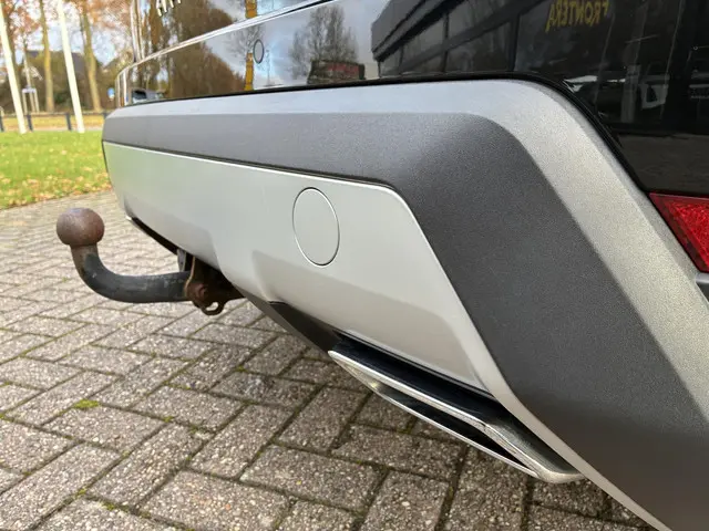 SEAT Arona 1.5 TSI EVO FR Business Intense 2019 Benzine 35