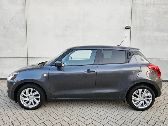 Suzuki Swift 1.2 Select Smart Hybrid 2022 Hybride Benzine 3