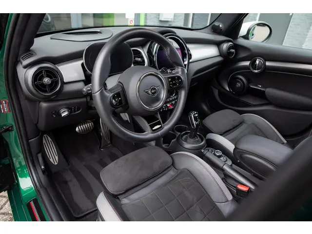 MINI Cooper S 2.0 Resolute Edition 2023 Benzine 11