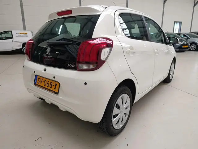 Peugeot 108 1.0 e-VTi Active 2018 Benzine 10