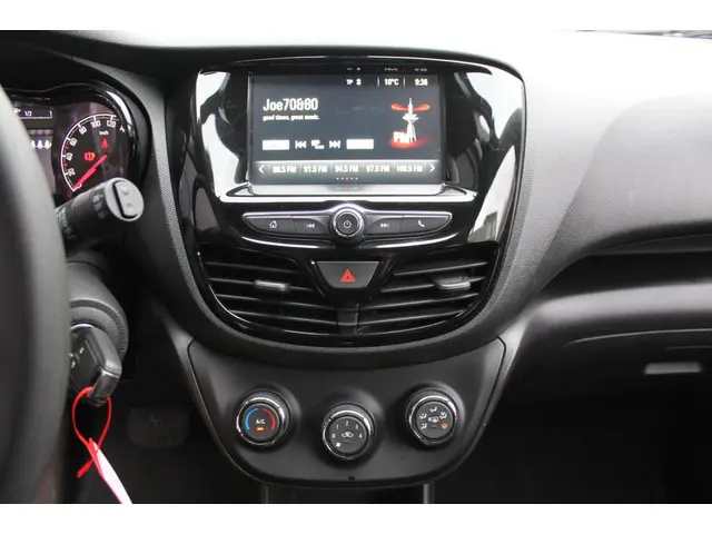 Opel KARL 1.0 ecoFLEX Edition AUTOMAAT 2017 Benzine 17