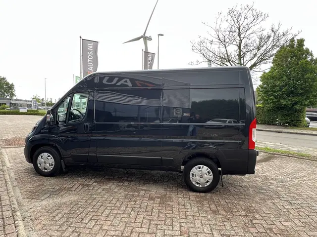 Fiat Ducato 35 2.3 MultiJet L2H2 Automaat 2021 Diesel 70
