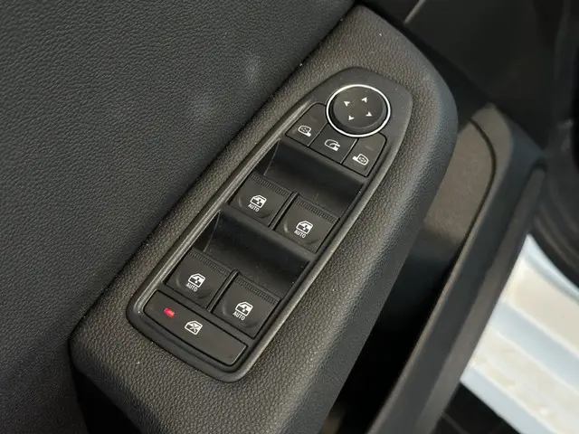 Renault Clio 1.0 TCe Intens 2022 LPG/Gas 15