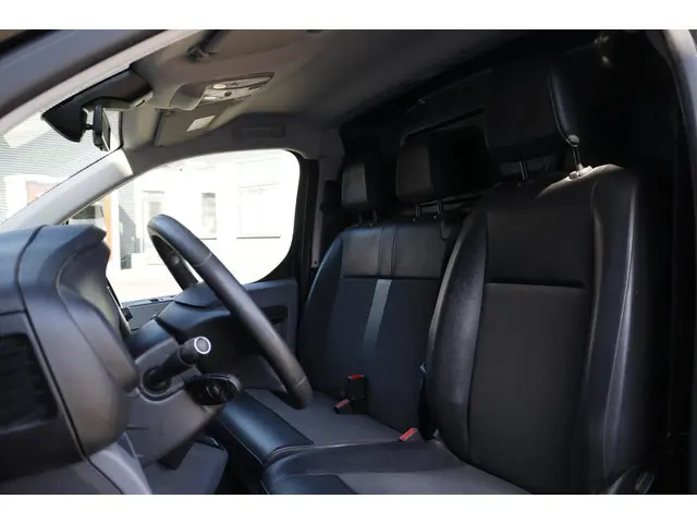 Toyota ProAce Long Worker 2.0 D-4D Navigator 2019 Diesel 9