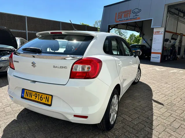 Suzuki Baleno 1.2 Exclusive automaat 2016 Benzine 9