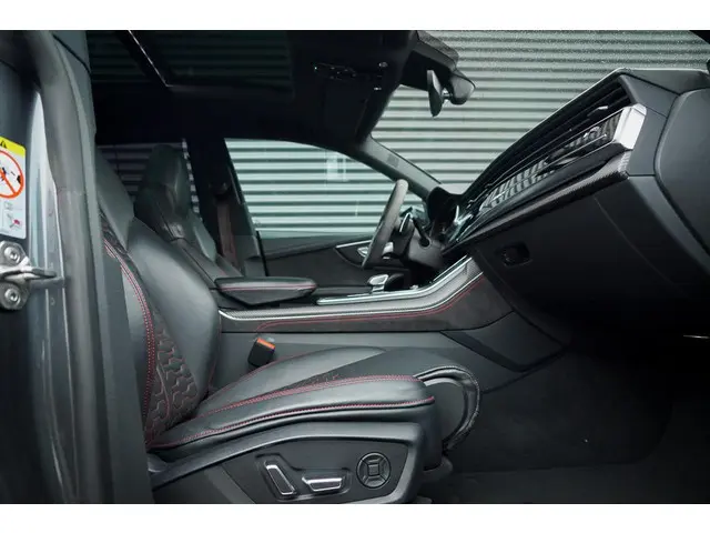 Audi Q8 4.0 TFSI RS Q8 quattro 2020 Benzine 38