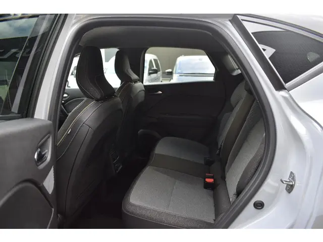 Renault Captur TCe 90 techno 2024 Benzine 11