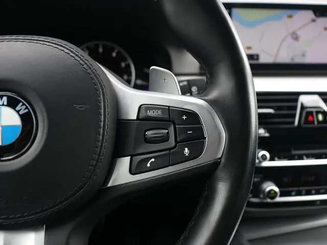 BMW 5 Serie Touring 520i 2017 Benzine 25