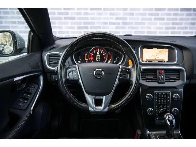 Volvo V40 T3 Polar+ Sport 2020 Benzine 3