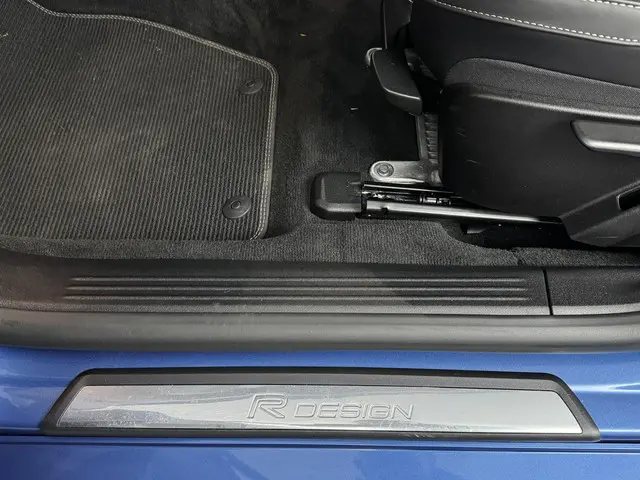 Volvo V40 1.5 T3 Polar+ Sport 2019 Benzine 36