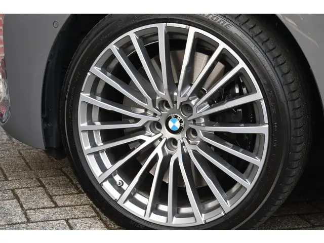 BMW 7 Serie M760Li xDrive 2019 Benzine 88