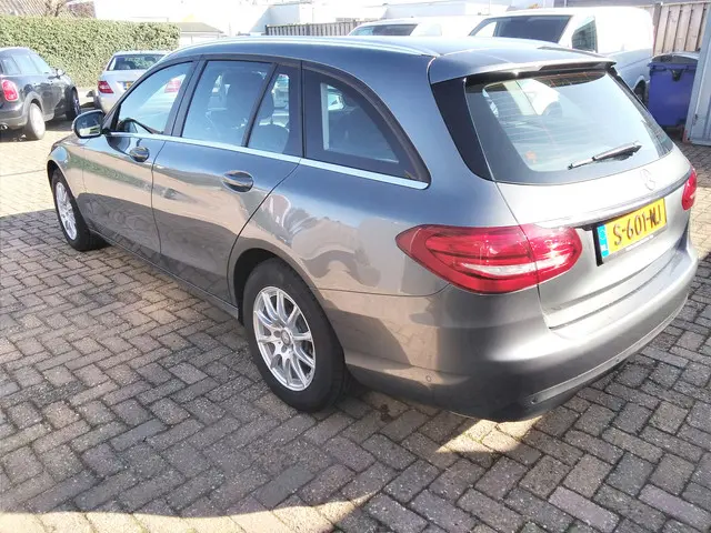 Mercedes-Benz C-Klasse 180 station 2016 Benzine 7