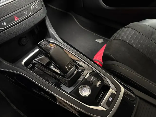 Peugeot 308 SW 1.2 PureTech Allure Sport 2021 Benzine 9