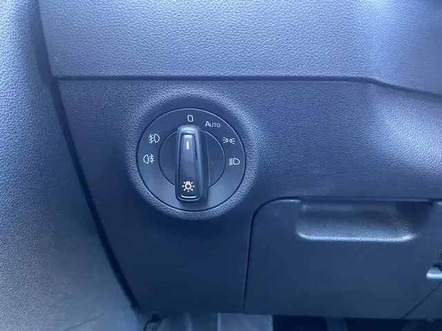 Škoda Karoq 1.0 TSI Business Edition 2021 Benzine 18