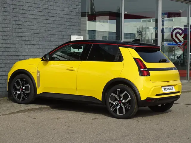 Renault 5 comfort range techno 52 kWh 2026 Elektrisch 6