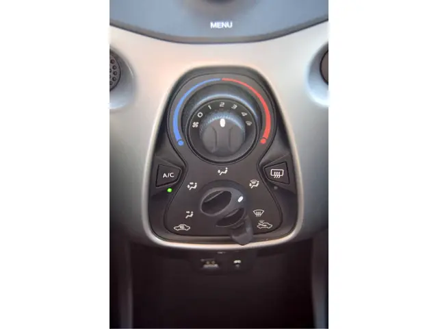 Peugeot 108 1.0 e-VTi Blue Lion Cool 2016 Benzine 26