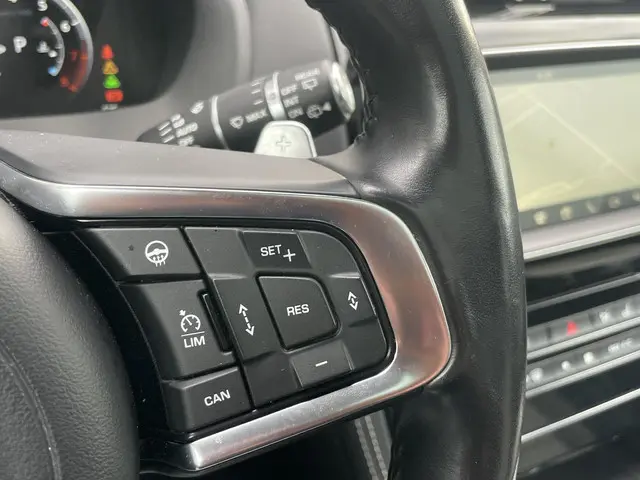 Jaguar F-PACE 30T Portfolio R-Sport AWD 2018 Benzine 14