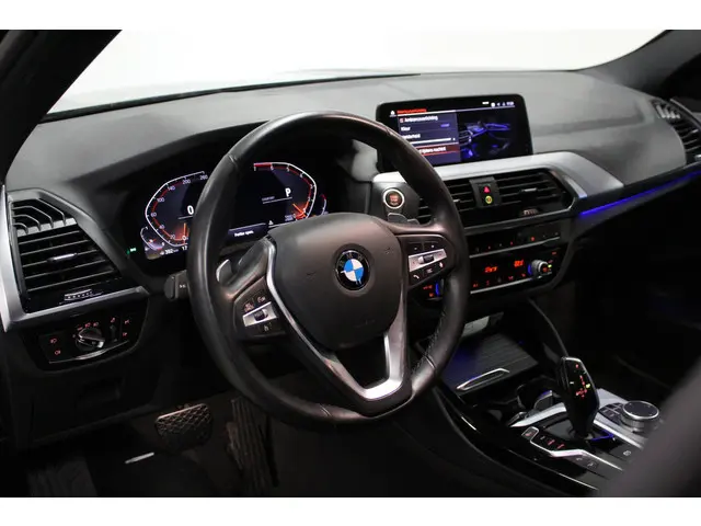 BMW X4 xDrive20i Executive Edition 2020 Benzine 8