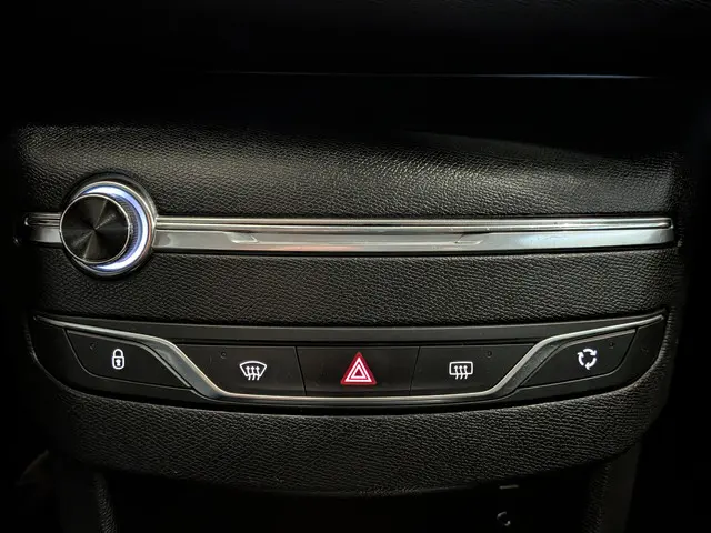 Peugeot 308 1.2 VTi Blue Lease 2013 Benzine 18