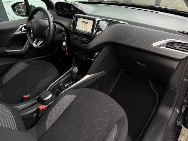 Peugeot 2008 1.2 PureTech Blue Lease Allure 2019 Benzine 17