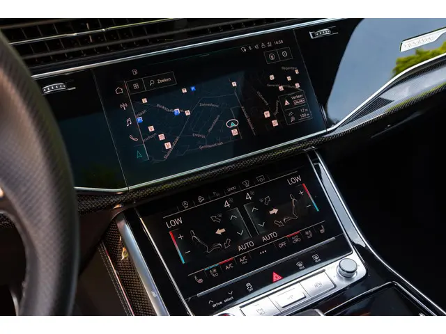 Audi Q7 4.0 TFSI SQ7 quattro 2022 Benzine 18