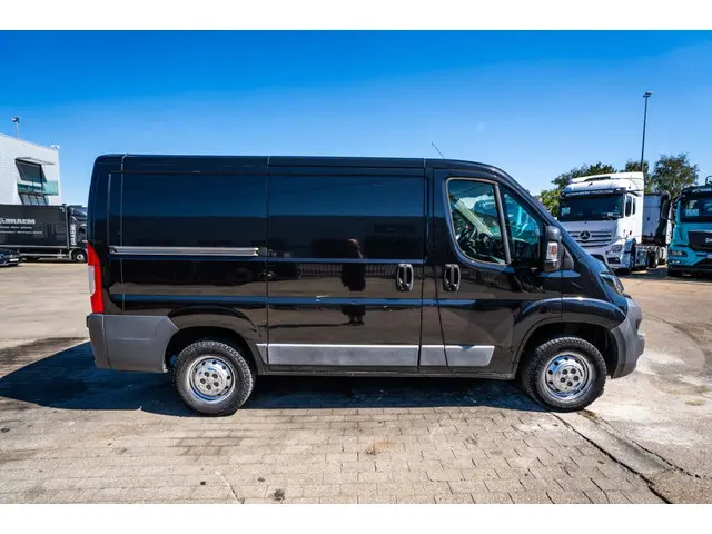 Peugeot Boxer 2.0 HDI 2017 Diesel 3
