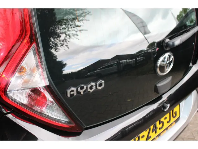 Toyota Aygo 1.0 VVT-i x-joy 2020 Benzine 9