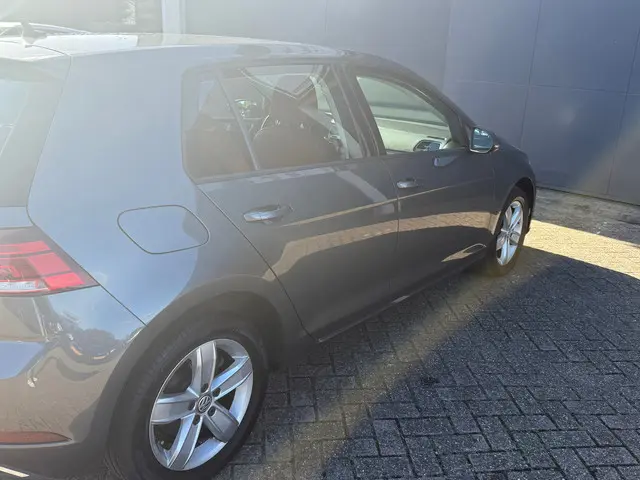 Volkswagen Golf 1.0 TSI Trendline 2017 Benzine 13