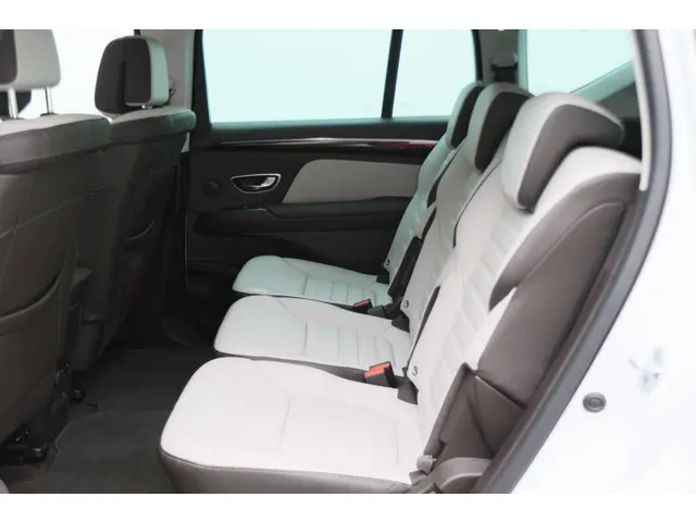 Renault Espace 1.8 TCe Limousin 7p. 2018 Benzine 16