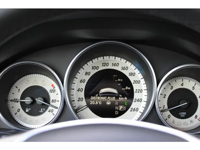 Mercedes-Benz E-Klasse Cabrio 400 AMG 2014 Benzine 21