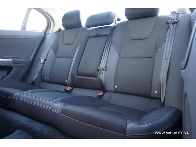 Volvo S60 1.6 T3 Momentum 2015 Benzine 7