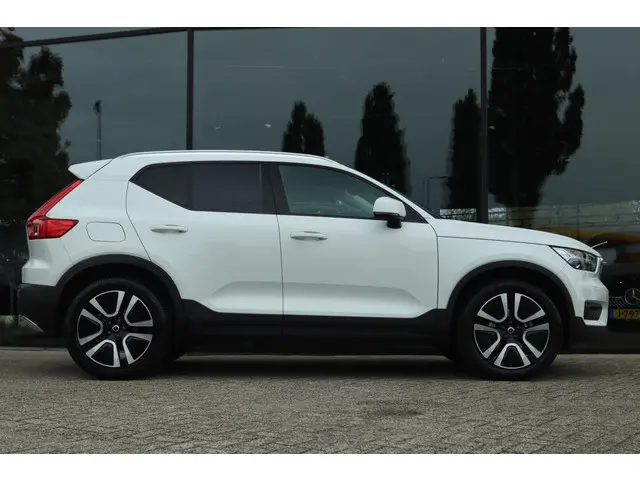 Volvo XC40 1.5 T2 AUT. BUSINESS PRO 2020 Benzine 8