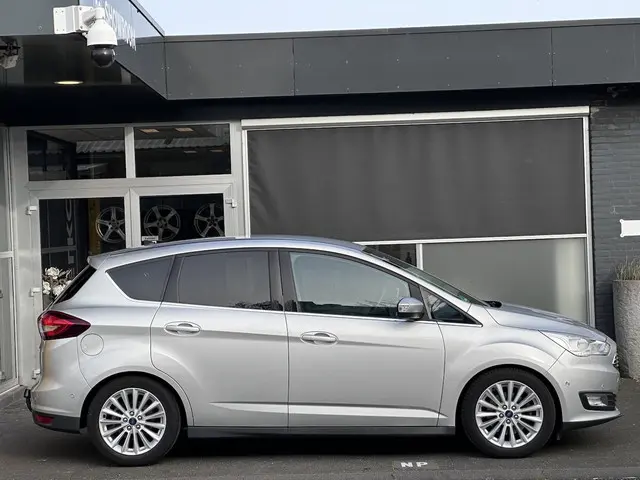 Ford C-MAX 1.5 Titanium 2017 Benzine 8