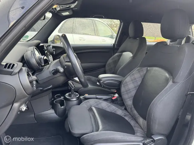 MINI 3-Deurs Mini 1.5 Chili / JCW velgen / Luxe 2022 Benzine 6