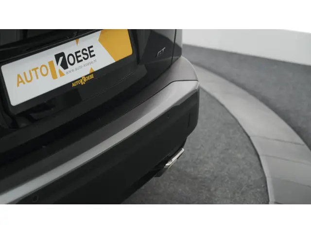 Peugeot 2008 PureTech 130 EAT8 GT 2024 Benzine 26