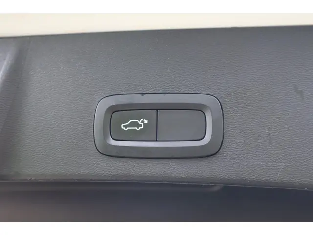 Volvo XC40 T4 Momentum Pro 2019 Benzine 30